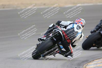 media/Dec-17-2022-SoCal Trackdays (Sat) [[224abd9271]]/Turn 10 Backside (120pm)/